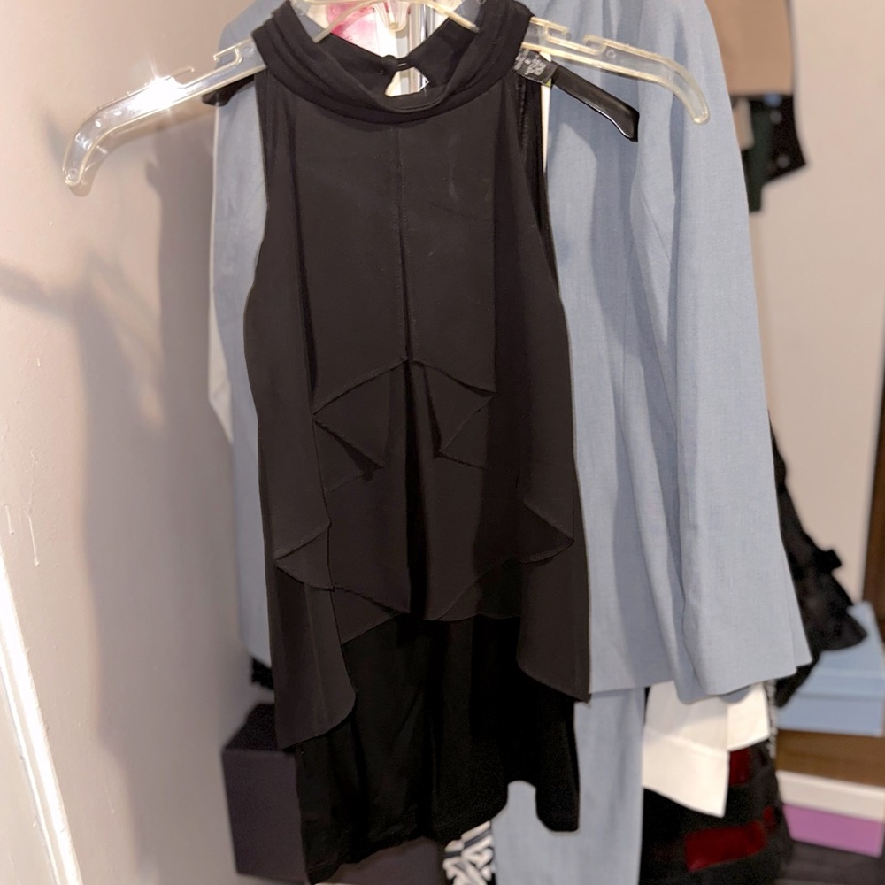 Cable & Gauge Black Halter Top